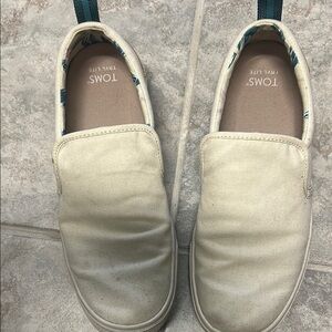TOMS Men's Beige Slip-On Shoes